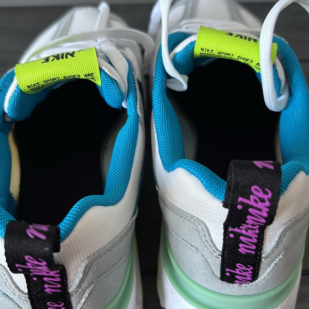 NWT Nike Airs - Picture 4 of 8